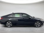 2022 Elantra Thumbnail 2
