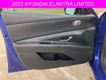 2023 Elantra Thumbnail 15
