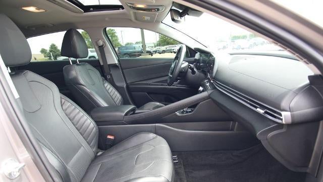 2023 Hyundai ELANTRA Limited