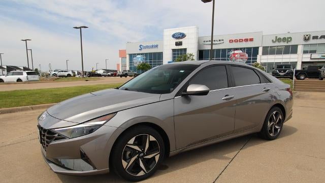 2023 Hyundai ELANTRA Limited