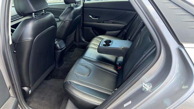 2023 Hyundai ELANTRA Limited
