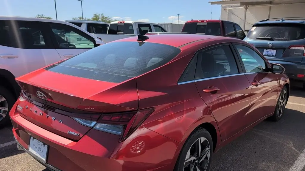 2021 Hyundai ELANTRA Limited