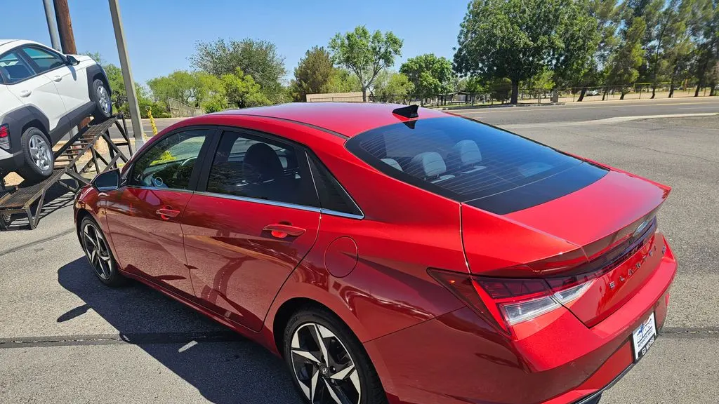 2021 Hyundai ELANTRA Limited