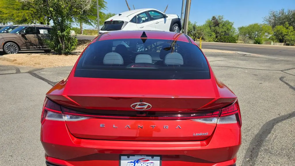 2021 Hyundai ELANTRA Limited