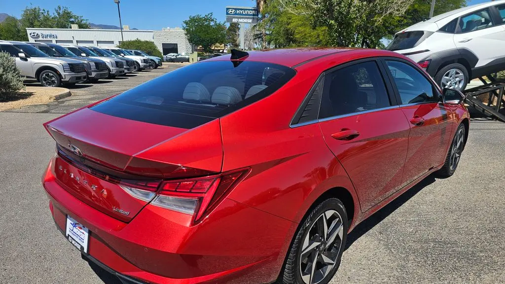 2021 Hyundai ELANTRA Limited