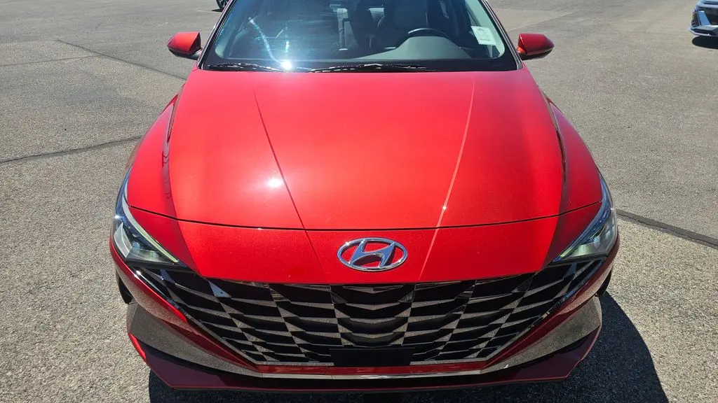 2021 Hyundai ELANTRA Limited