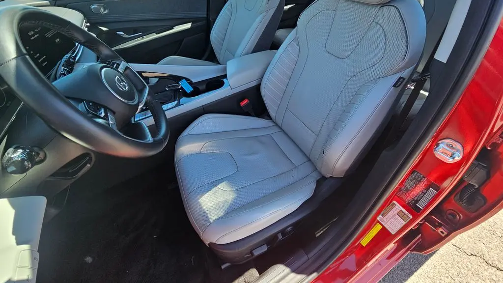 2021 Hyundai ELANTRA Limited
