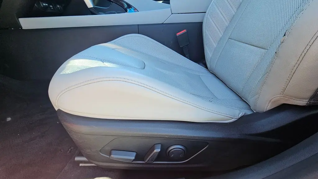 2021 Hyundai ELANTRA Limited