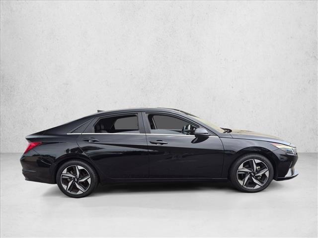 2022 Hyundai Elantra - $19,691