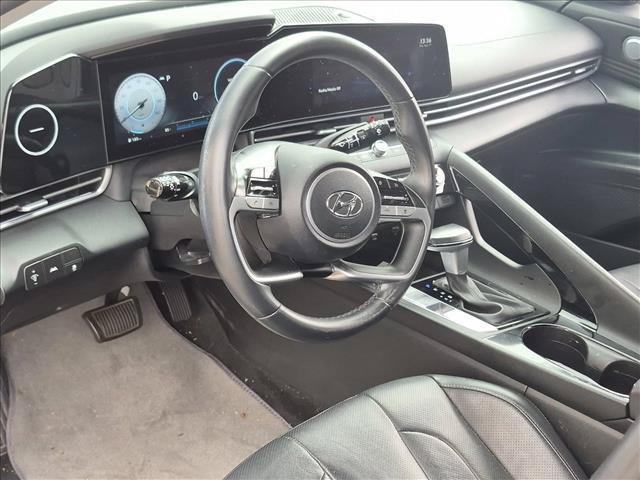 2022 Hyundai Elantra - $19,691