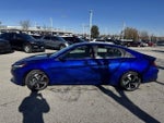 2023 Elantra Thumbnail 4