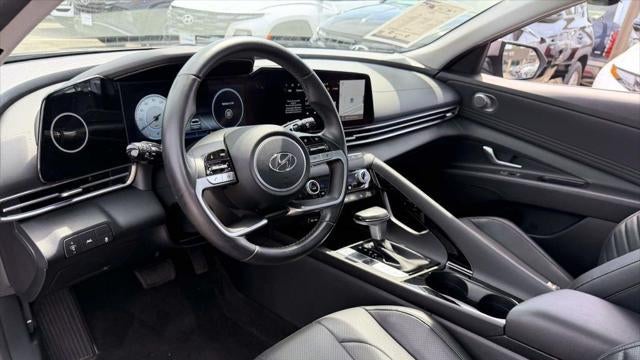 2023 Hyundai ELANTRA Limited