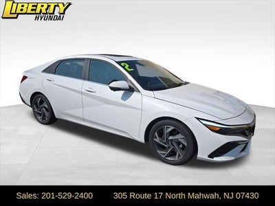 2024 Hyundai Elantra Limited 4DR Sedan