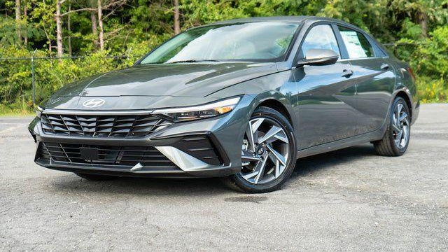 Preowned 2025 Hyundai ELANTRA Limited for Sale