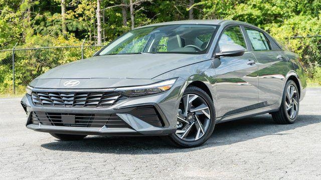 Preowned 2025 Hyundai ELANTRA Limited for Sale