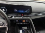 2025 Elantra Thumbnail 16