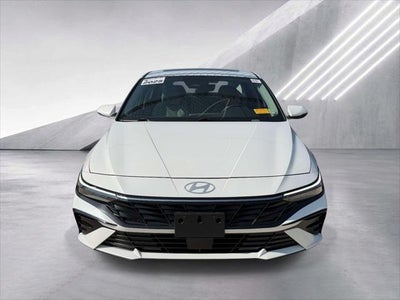 2025 Hyundai Elantra Limited 4DR Sedan