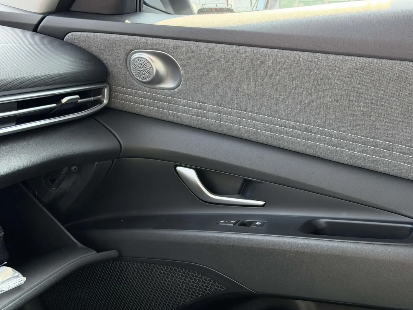 2025 Hyundai Elantra - $22,938
