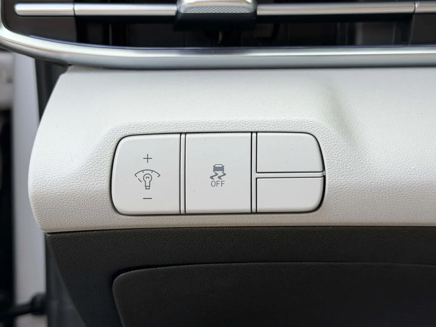 2025 Hyundai Elantra - $22,938