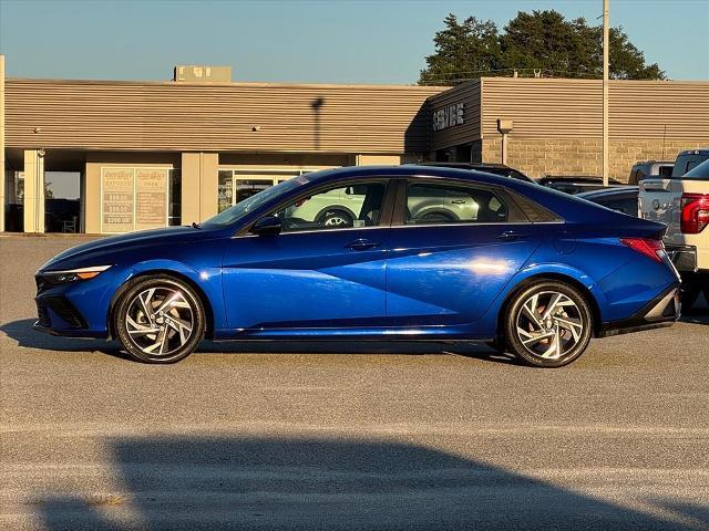 2025 Hyundai Elantra - $20,367