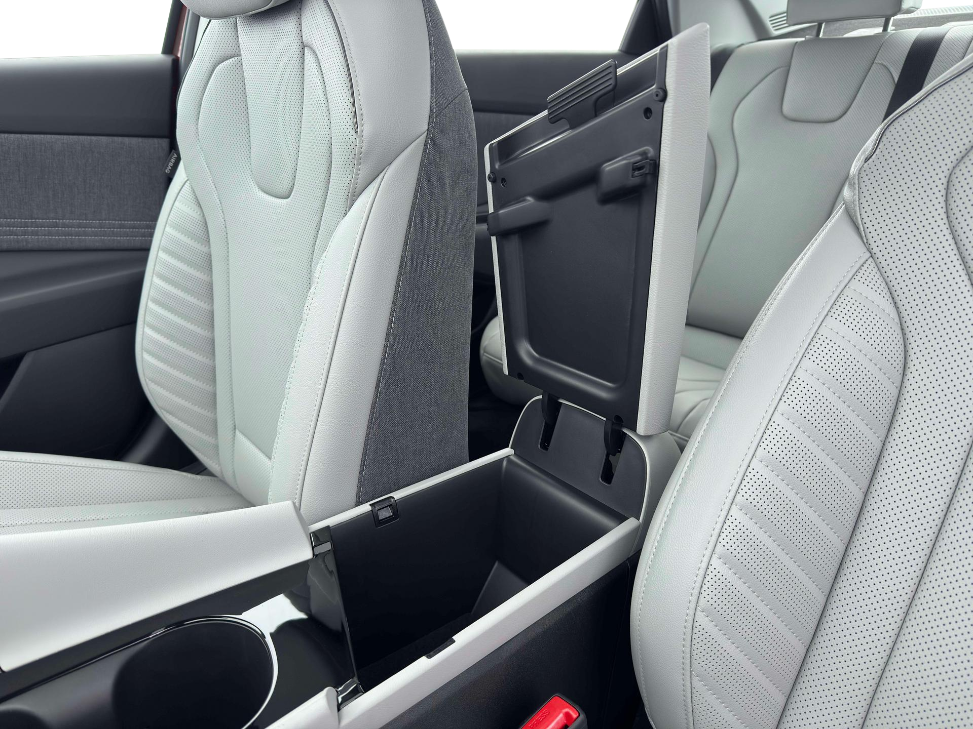 2026 Hyundai Elantra - $25,690