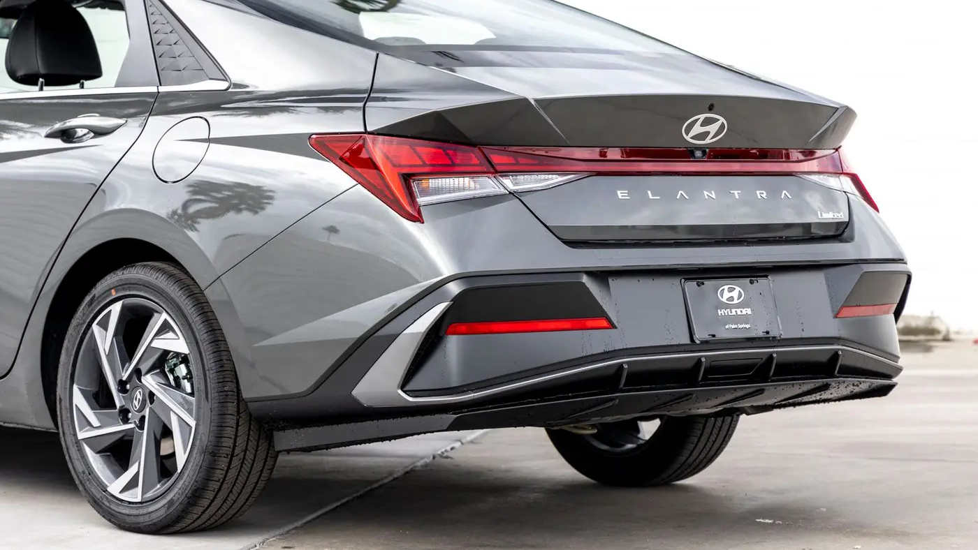 2026 Hyundai ELANTRA Limited
