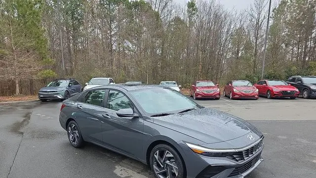 2026 Hyundai ELANTRA Limited