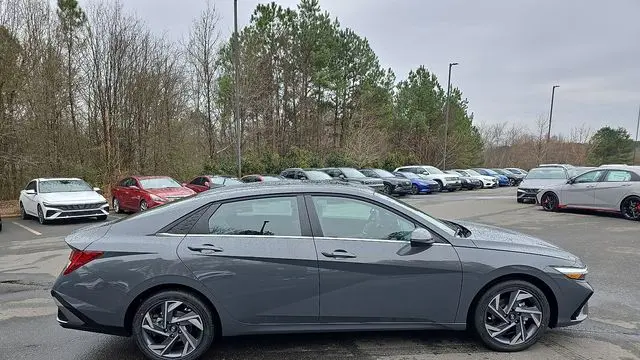 2026 Hyundai ELANTRA Limited