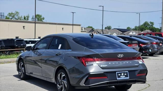 2026 Hyundai ELANTRA Limited