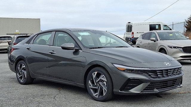 2026 Hyundai ELANTRA Limited