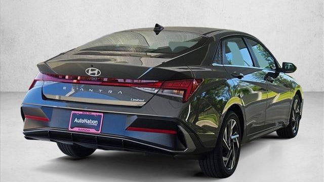 2026 Hyundai ELANTRA Limited