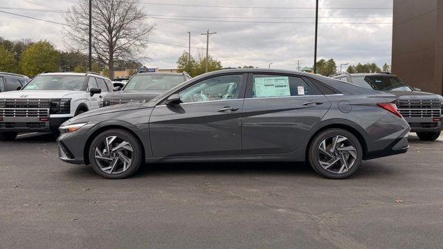 2026 Hyundai ELANTRA Limited