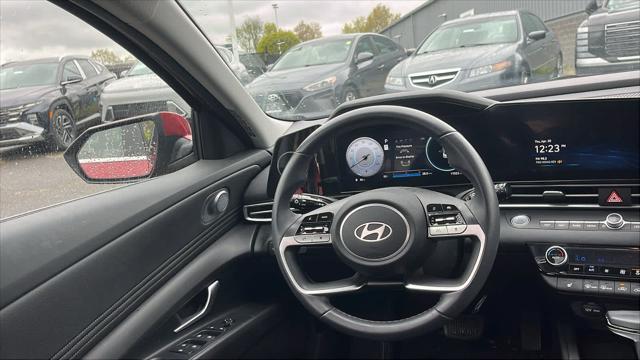 2024 Hyundai ELANTRA Limited