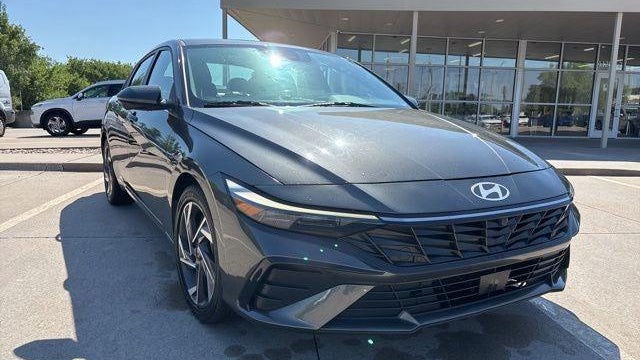 2024 Hyundai ELANTRA Limited