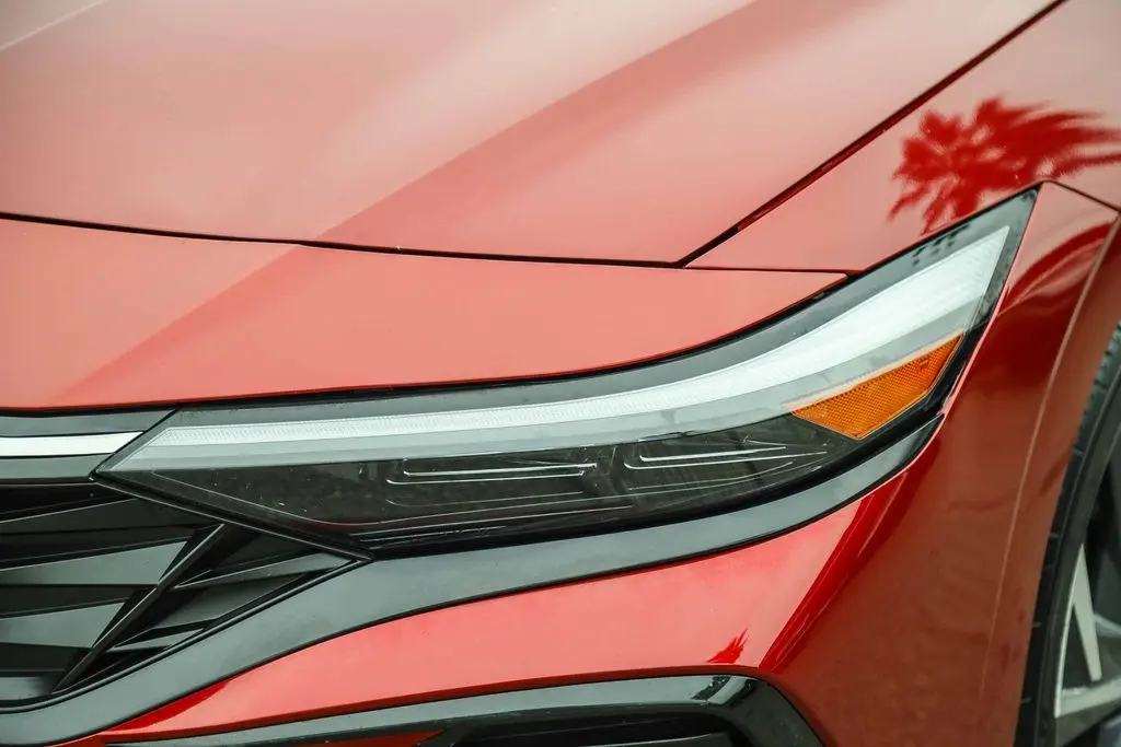 2024 Hyundai Elantra - $18,498