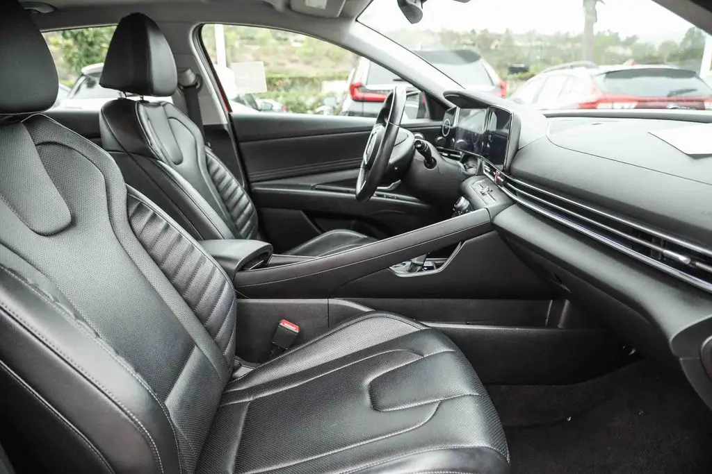 2024 Hyundai Elantra - $18,498