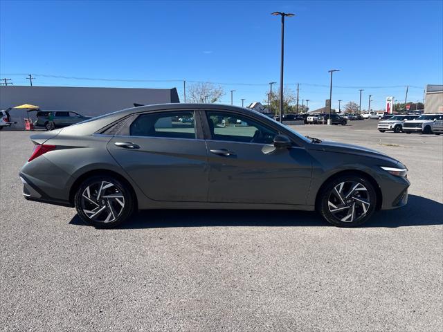 2024 Hyundai Elantra - $22,311