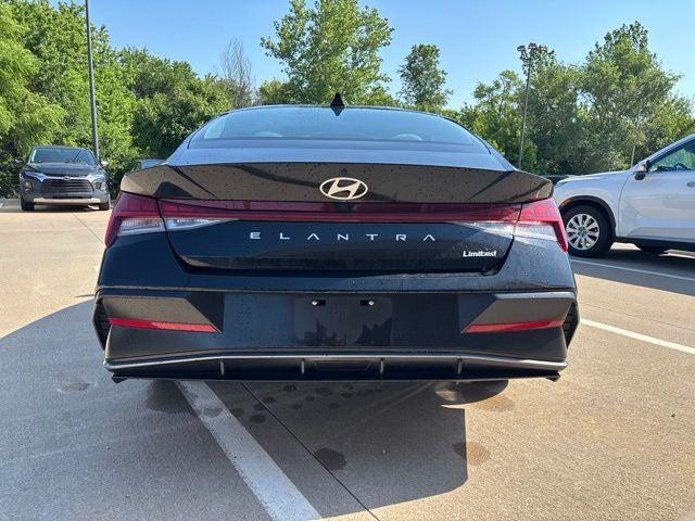 2025 Hyundai Elantra - $22,593