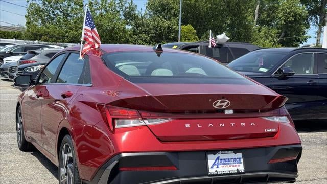 2025 Hyundai ELANTRA Limited