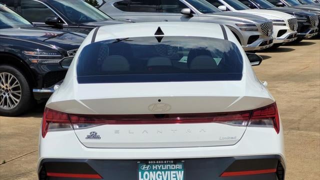 2025 Hyundai ELANTRA Limited