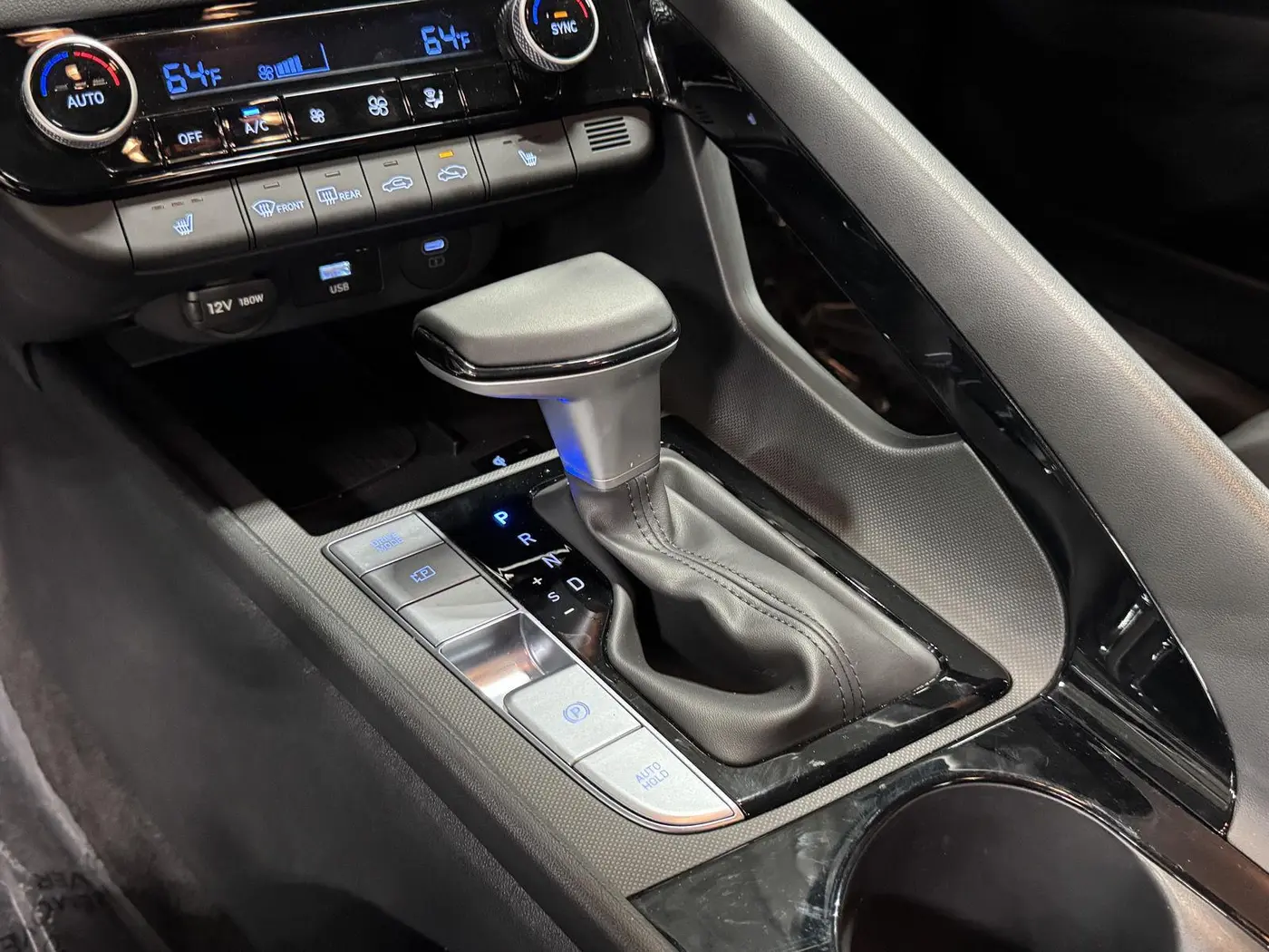 2026 Hyundai Elantra - $27,202