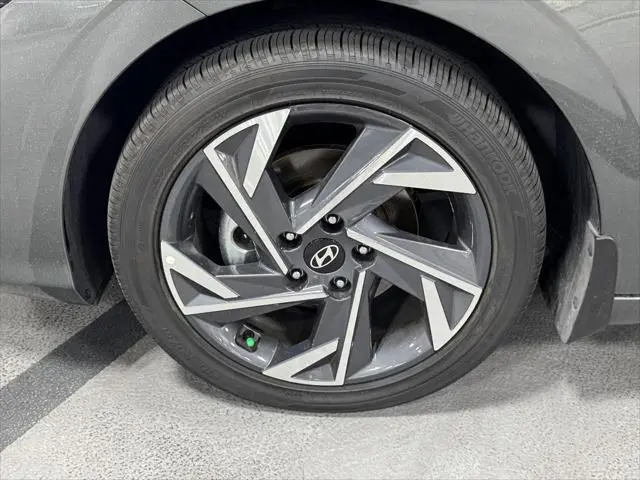 2026 Hyundai Elantra - $27,202