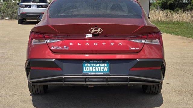 2026 Hyundai ELANTRA Limited