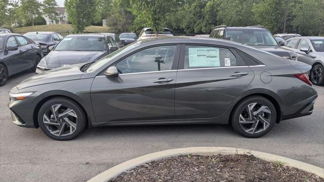 2026 Hyundai ELANTRA Limited