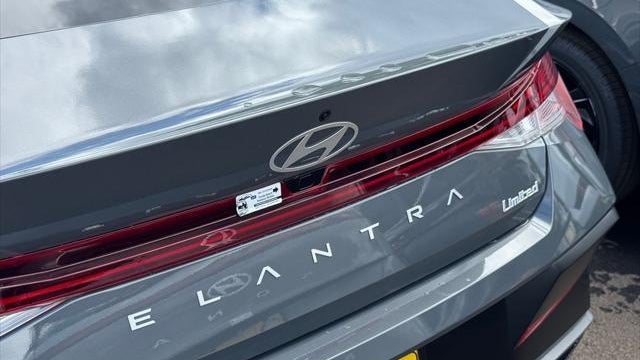 2026 Hyundai ELANTRA Limited