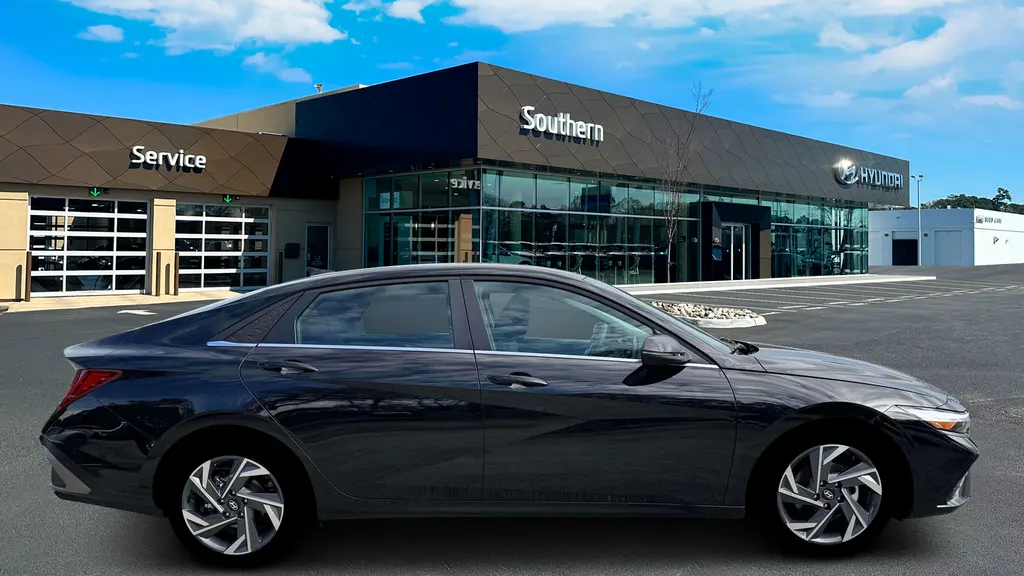 2026 Hyundai ELANTRA Limited