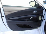 2024 Elantra Thumbnail 15
