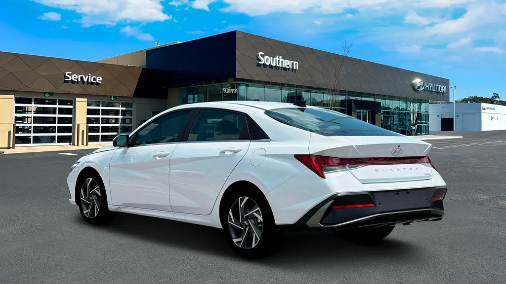 2025 Hyundai ELANTRA Limited