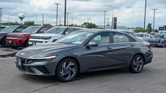 Preowned 2025 Hyundai ELANTRA Limited for Sale
