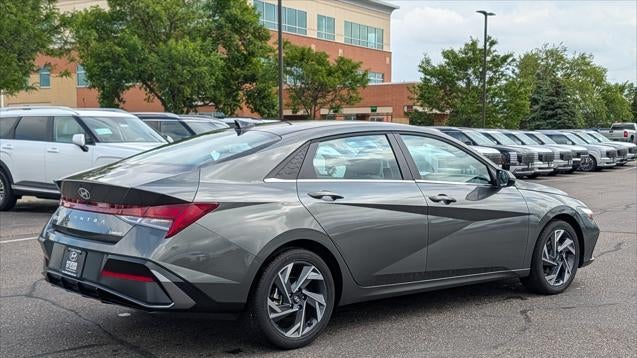 2025 Hyundai ELANTRA Limited